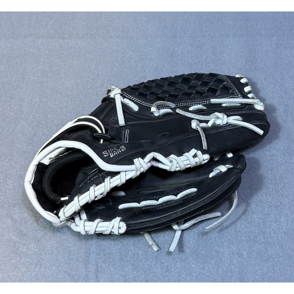 Mizuno Butters Living Fastpitch Softball Glove RHT Black White Power Close